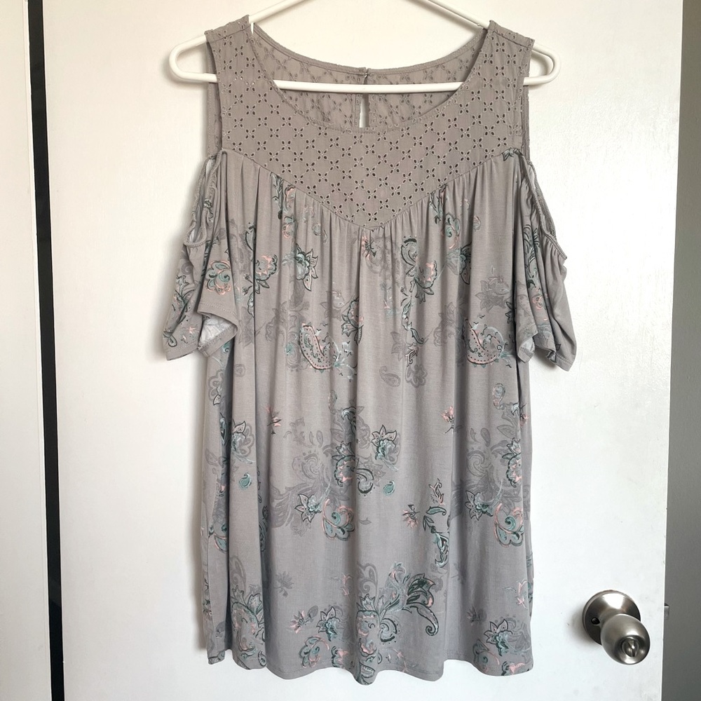 Torrid Floral Cold Shoulder Swing Top - Size 2X